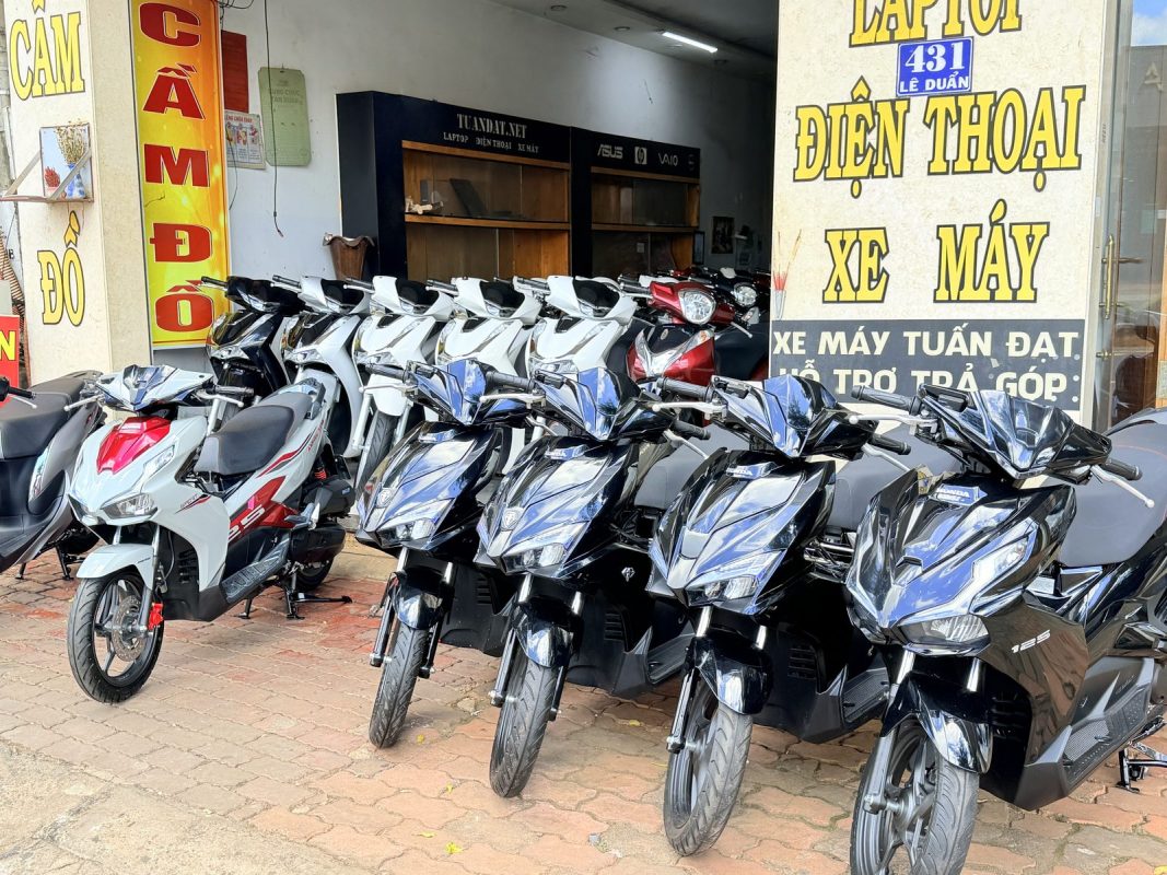 Cầm Đồ Ea Kar: Khoảng 52 Km Lên Buôn Ma Thuột, Cầm Xe Máy, Ô Tô, Laptop Cần Mang Gì 3 Không Gian Cửa Hàng Cầm Đồ Tuấn Đạt Cho Khách Ea Kar