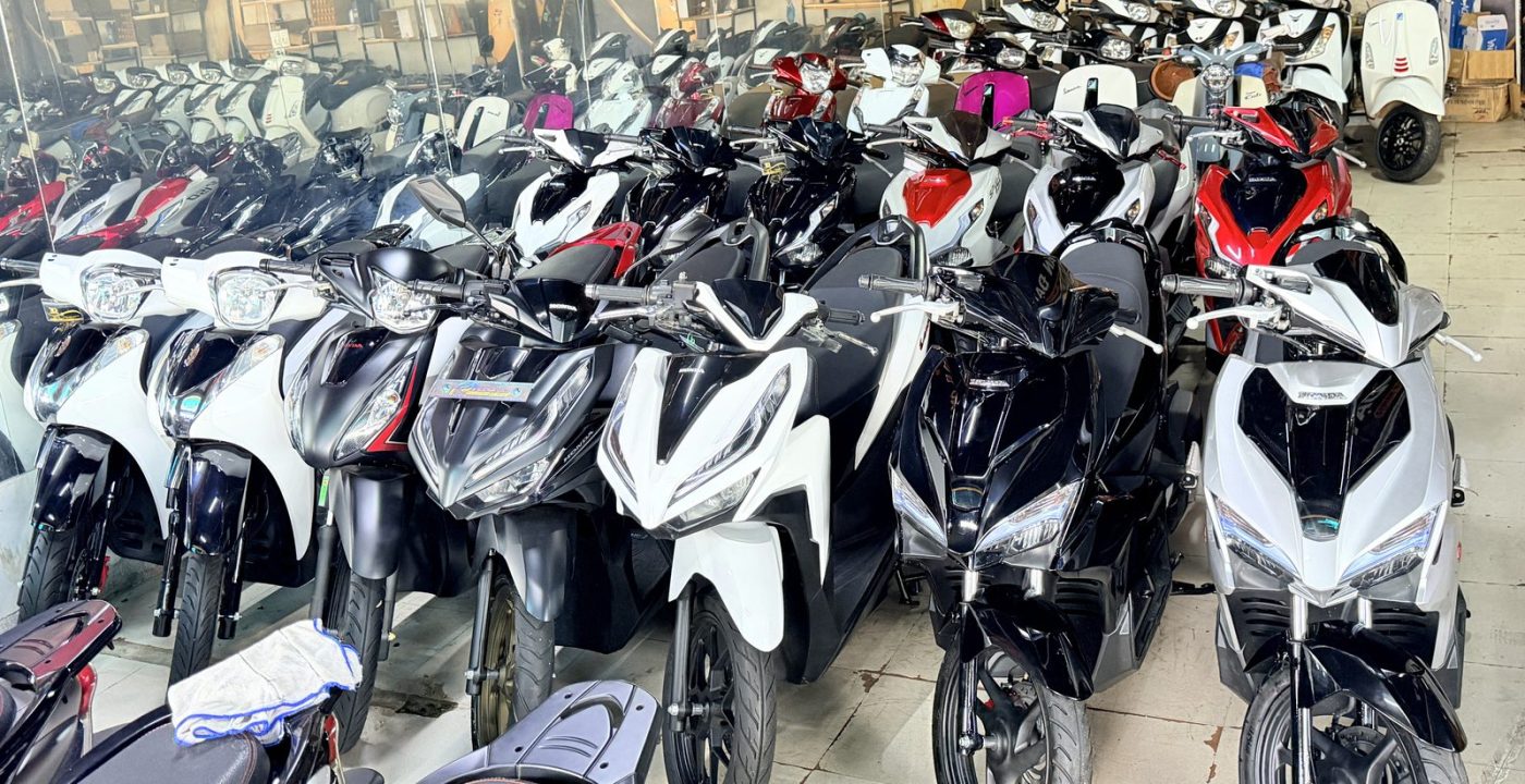 Cầm Sổ Đỏ Không Chính Chủ: Có Được Không Và Phạt Thế Nào? 2 Cầm Sổ Đỏ Không Chính Chủ Cần Ủy Quyền: Quầy Đối Chiếu Giấy Tờ Và Người Đứng Tên Tại Cầm Đồ Tuấn Đạt
