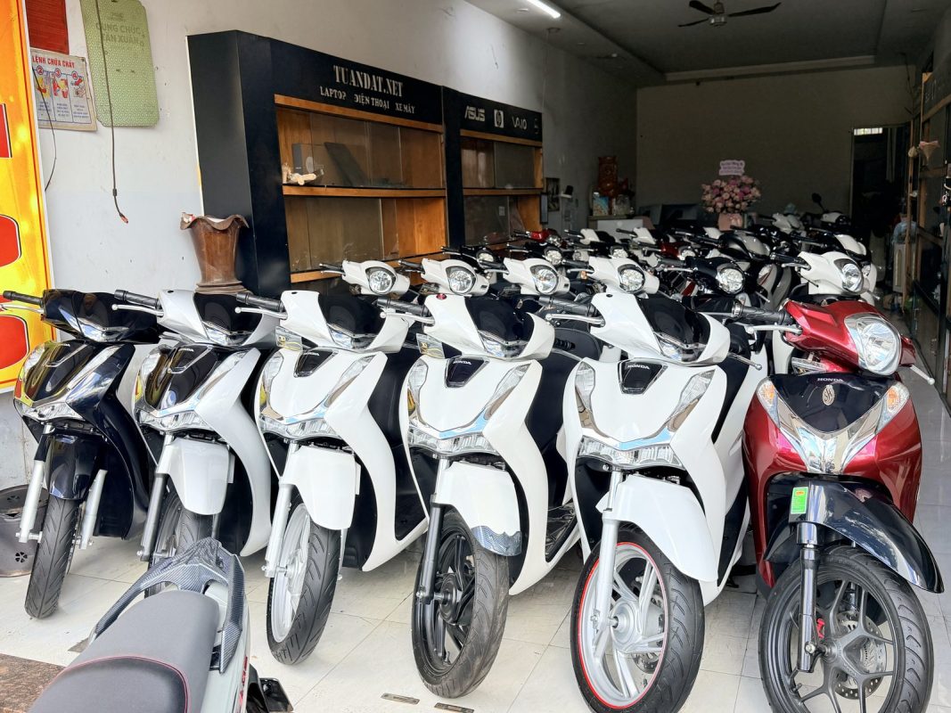 Cầm Đồ Krông Pắc: 30 Km Theo Quốc Lộ 26, Cầm Xe Máy, Ô Tô, Laptop Mang Gì 2 Cầm Đồ Phước An, Krông Pắc: Khu Để Xe Máy Trong Cửa Hàng Cầm Đồ Tuấn Đạt
